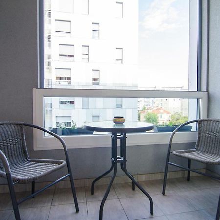 Split Apartment Sinisa エクステリア 写真